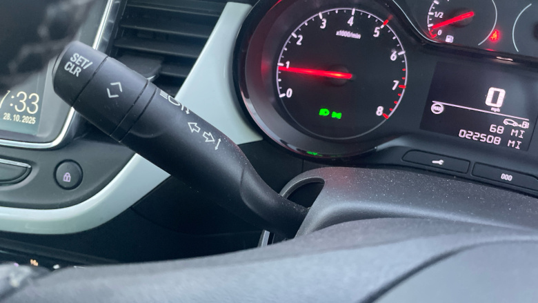 Vauxhall Crossland 1.2 Griffin 5dr Petrol Hatchback